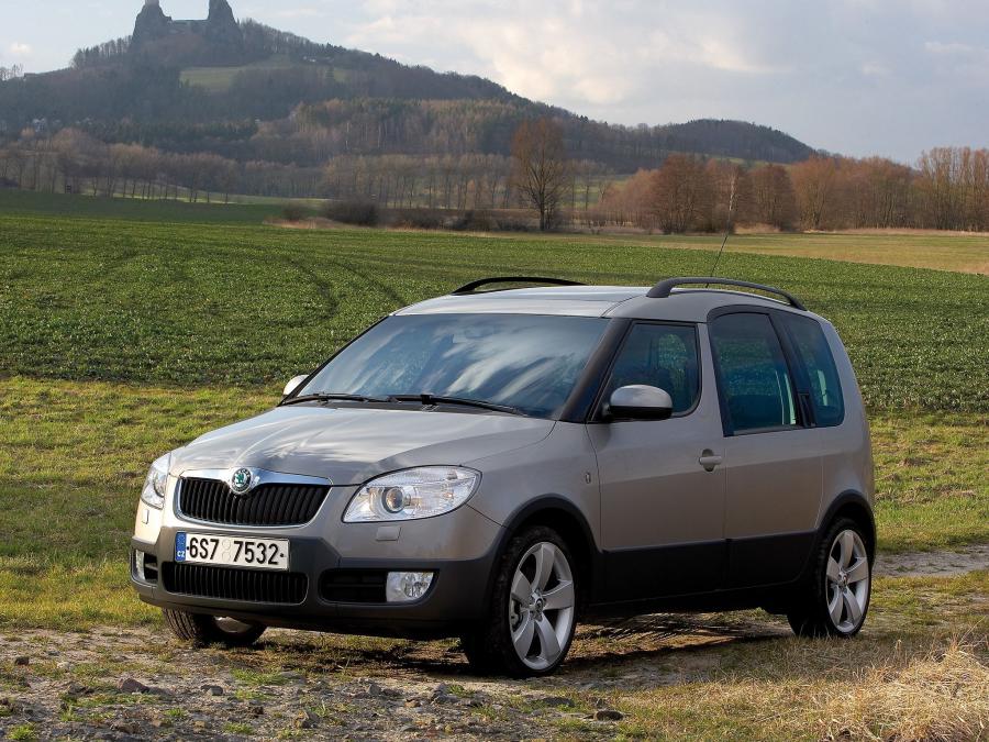  Skoda Roomster Scout 2007 года  (фото 17 из 40)